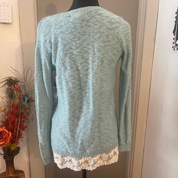 Pink Rose pull knitted sweater with lace detail. Juniors Swoll. - Picture 2 of 4